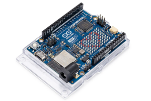 Przegląd i funkcje Arduino UNO R4