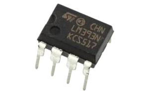 Wyjaśnił komparator LM393N IC